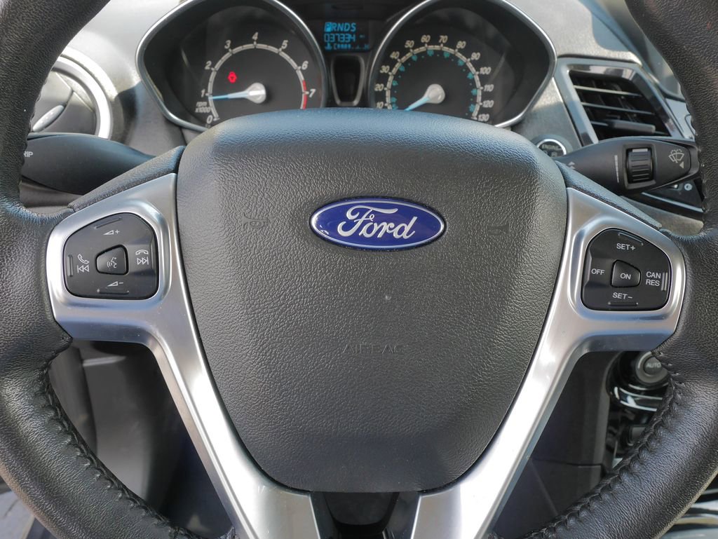 Used 2018 Ford Fiesta Titanium FWD image 25