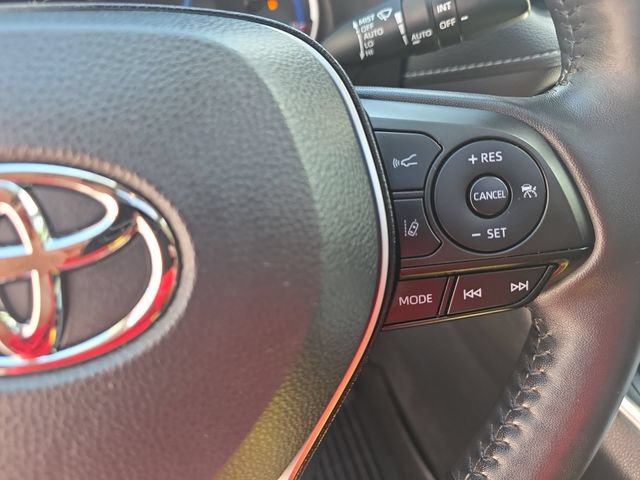 Used 2023 Toyota RAV4 XLE Premium AWD/4WD image 19