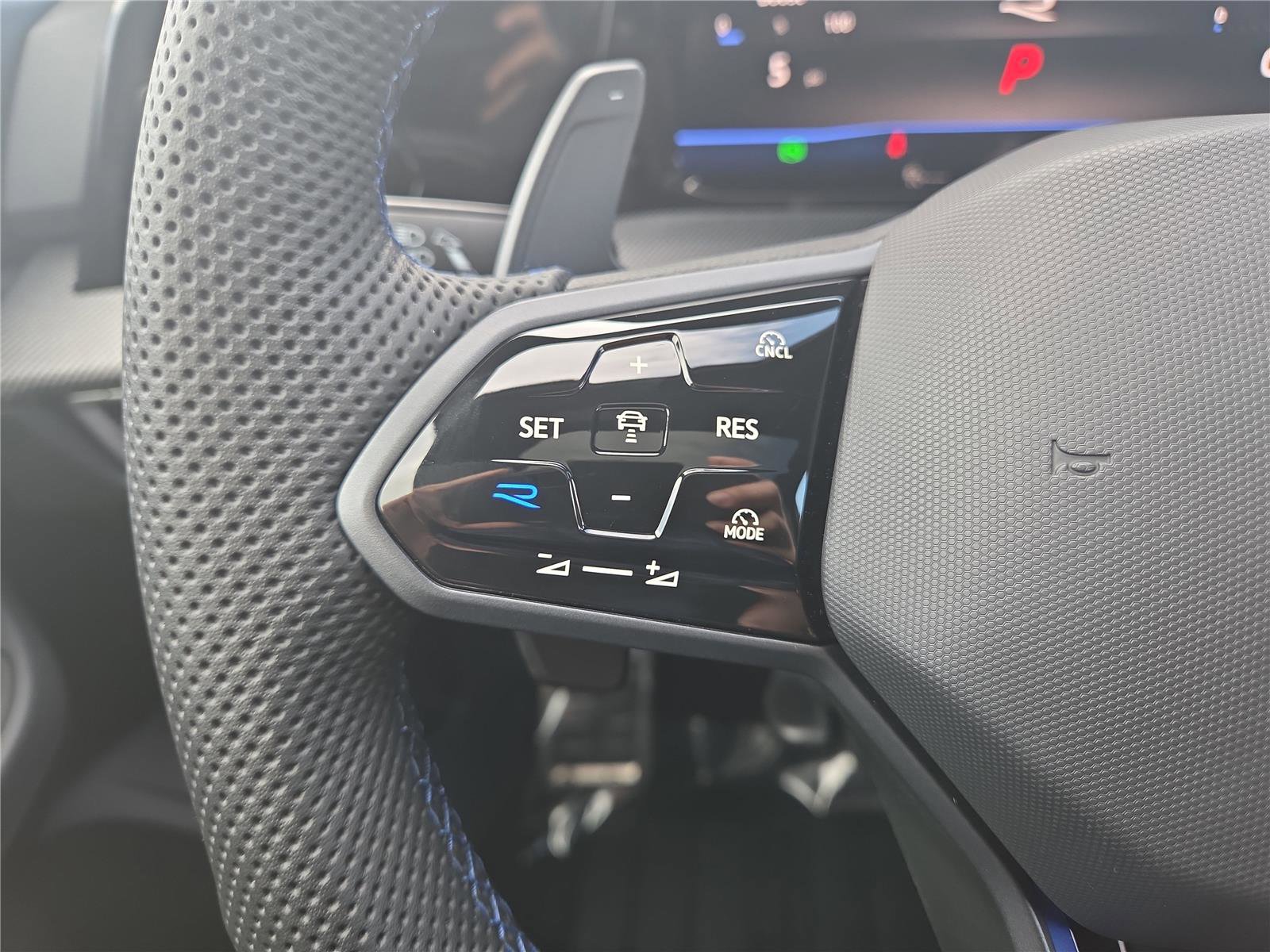 New 2026 Volkswagen Golf image 16