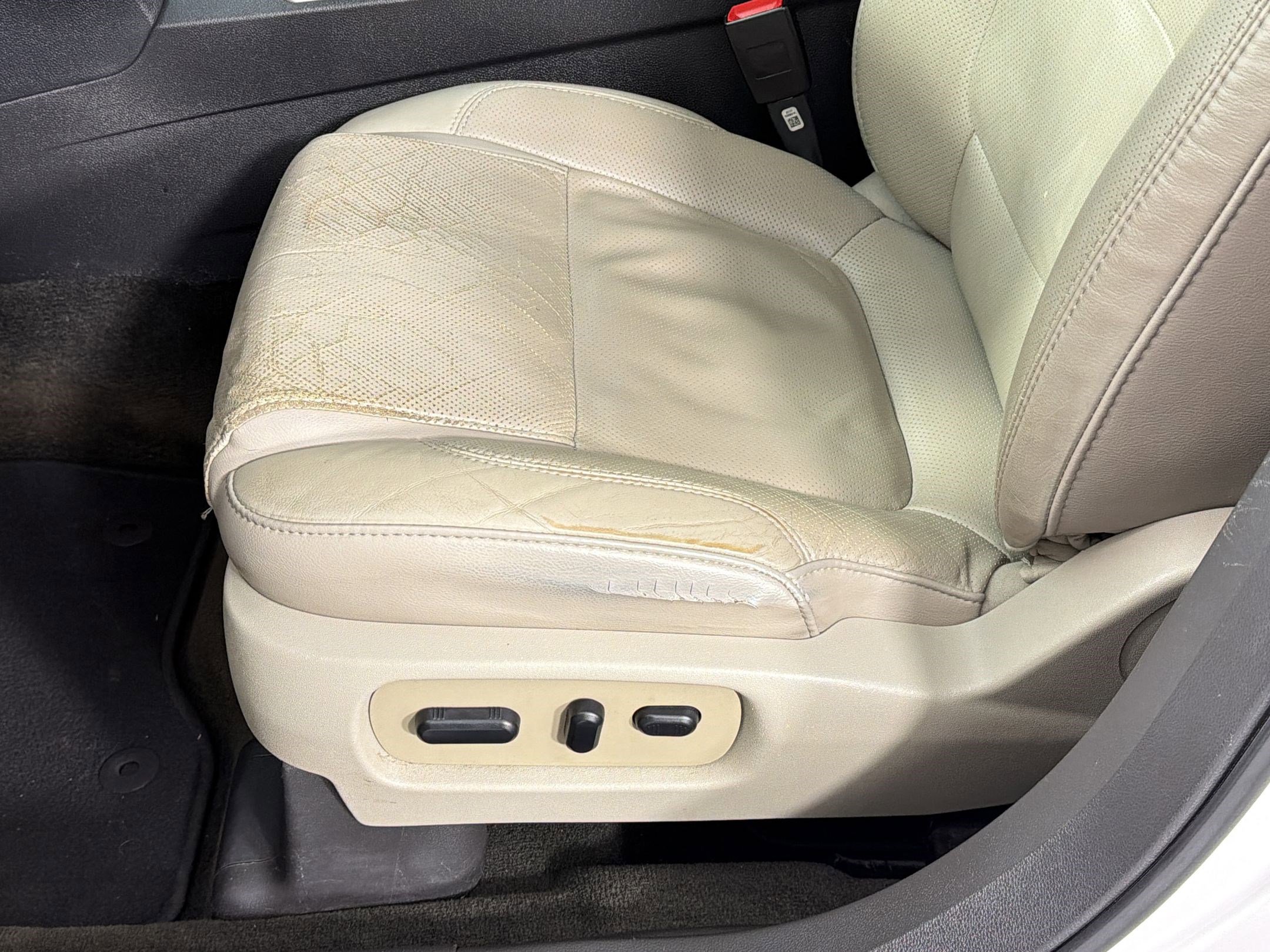 Used 2014 Ford Explorer Limited w/ Equipment Group 301A image 14