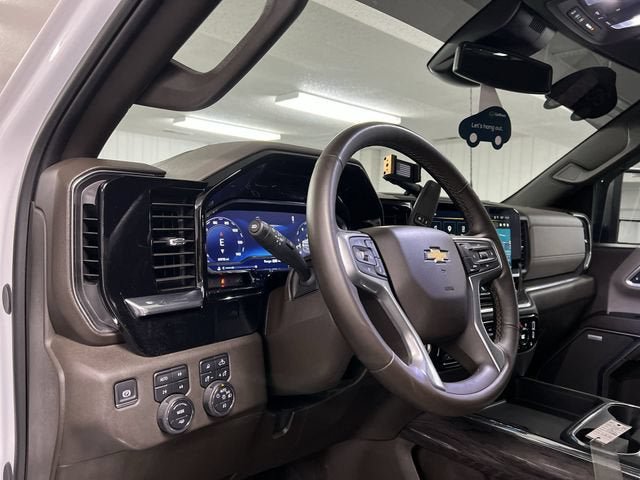 Certified 2025 Chevrolet Silverado 2500 LTZ w/ LTZ Convenience Package AWD/4WD image 10