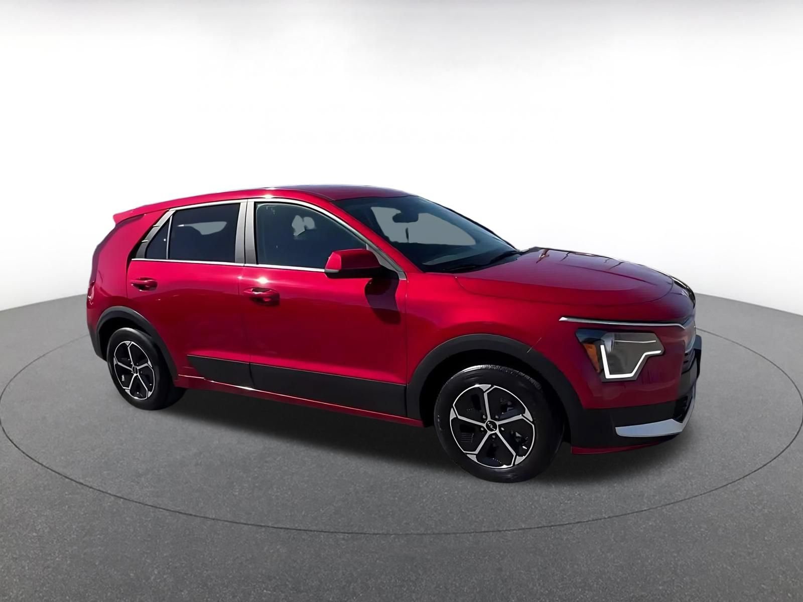 Used 2026 Kia Niro LX FWD video 2