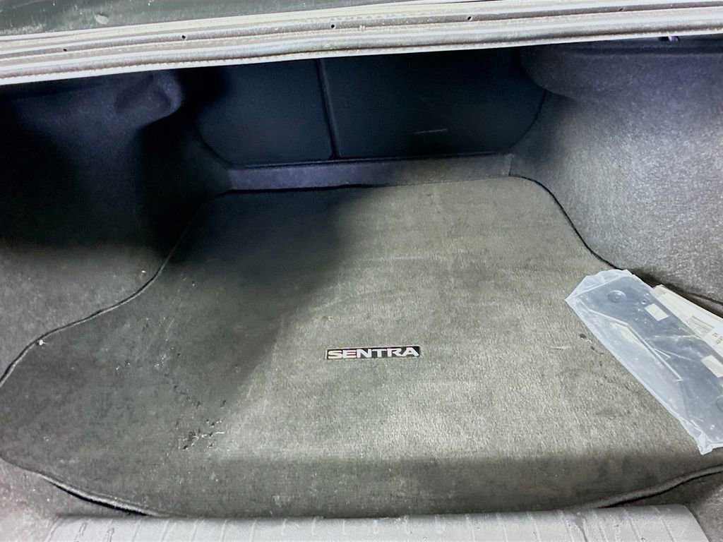 Certified 2024 Nissan Sentra SV FWD image 31