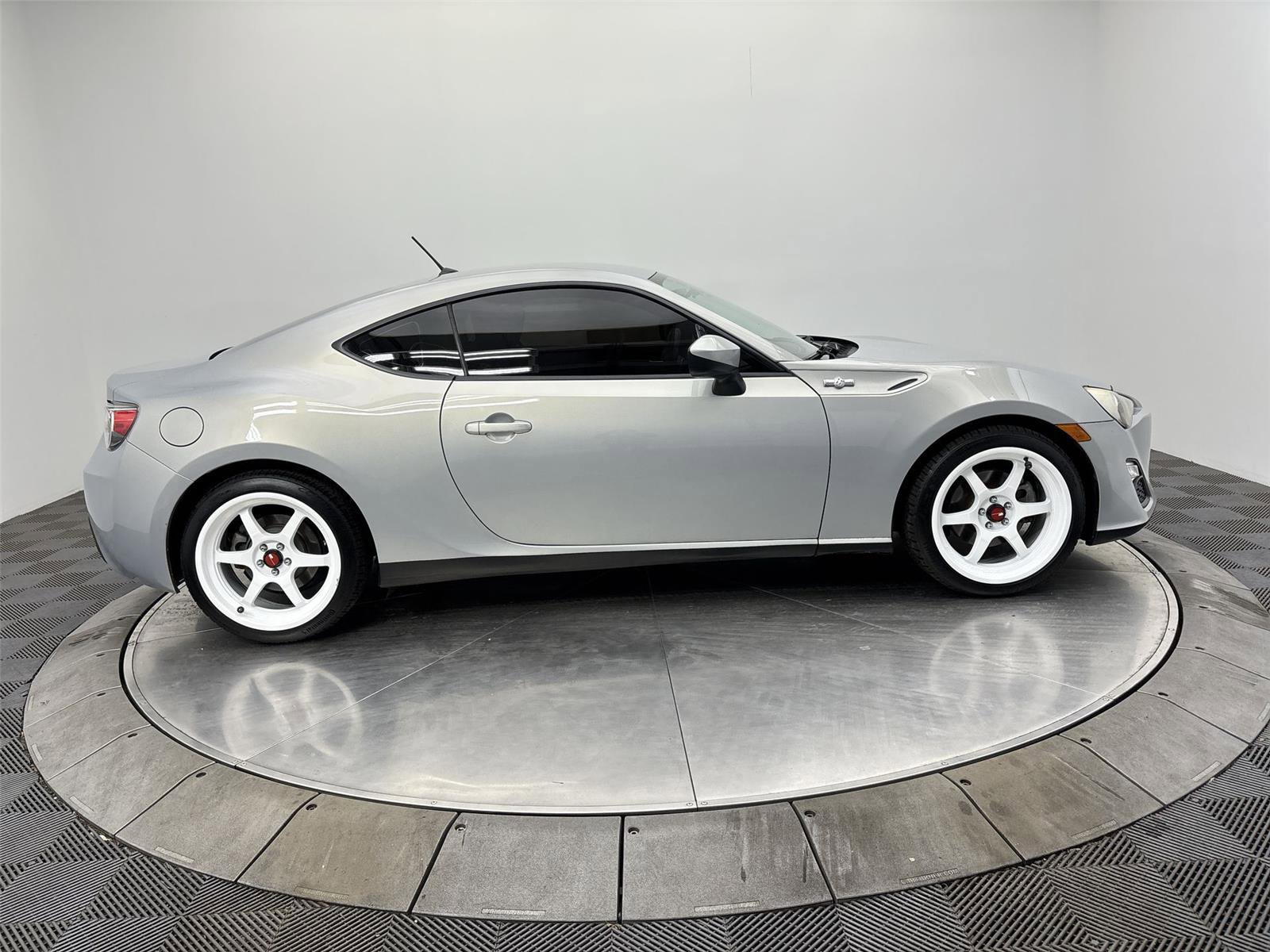 Used 2013 Scion FR-S 10 Series image 17