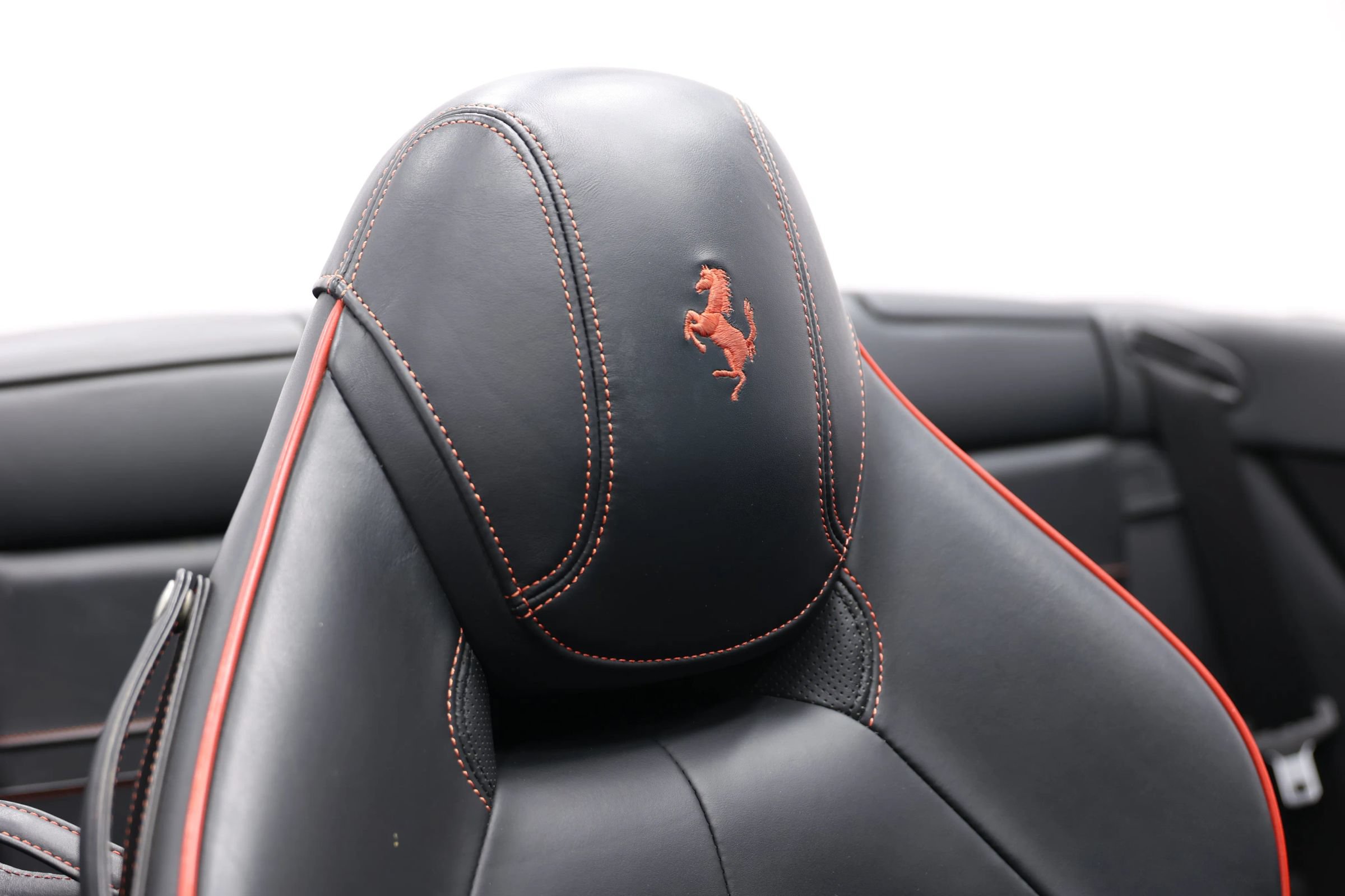 Used 2017 Ferrari California T RWD image 75