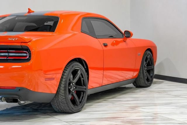 Used 2018 Dodge Challenger SRT w/ Technology Group RWD image 13