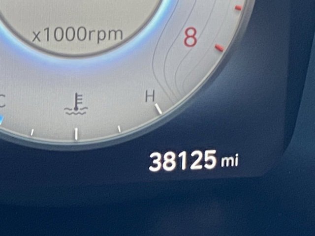 Used 2022 Hyundai Santa Fe Limited w/ Cargo Package image 16