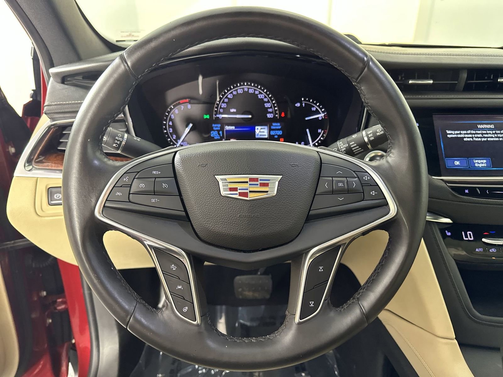 Used 2017 Cadillac XT5 Luxury w/ Driver Awareness Package image 14