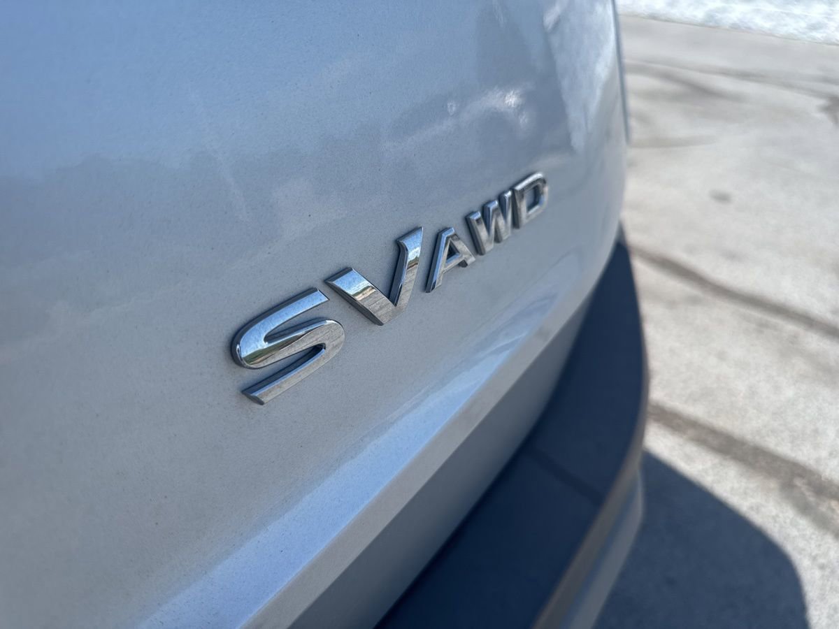 Used 2023 Nissan Rogue SV image 13