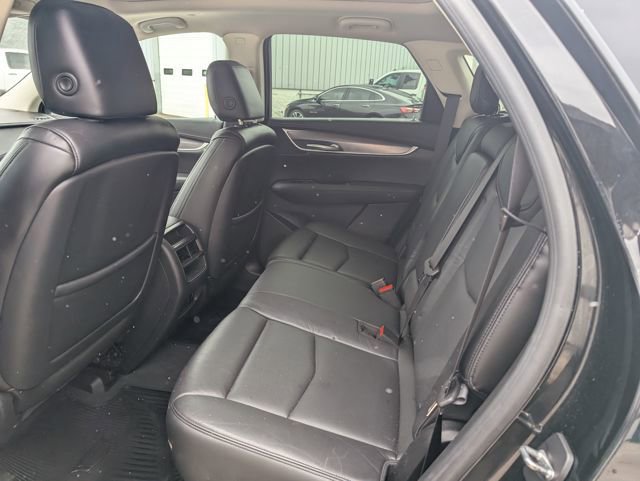 Used 2018 Cadillac XT5 Luxury w/ Driver Awareness Package image 10