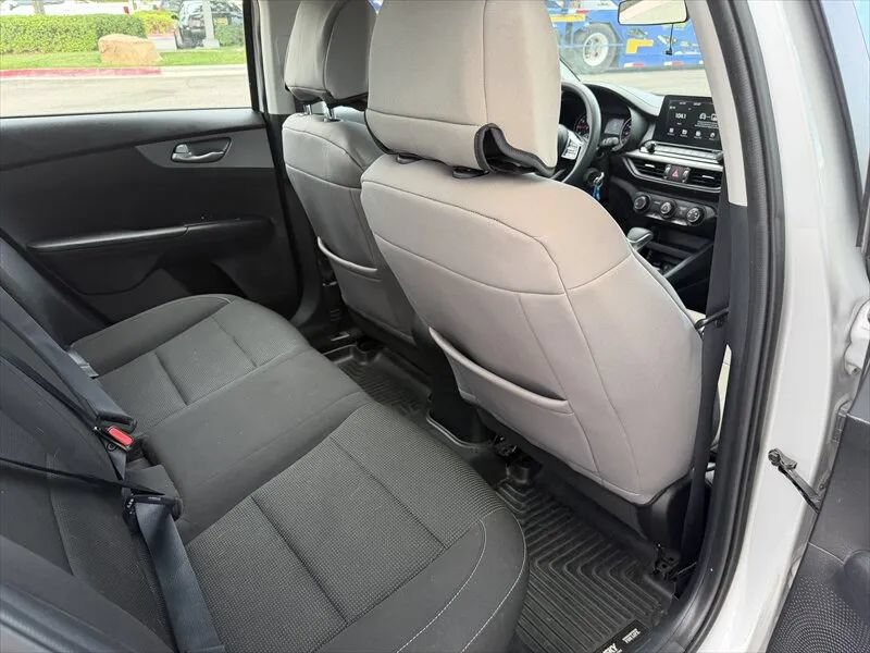 Used 2021 Kia Forte LXS FWD image 17