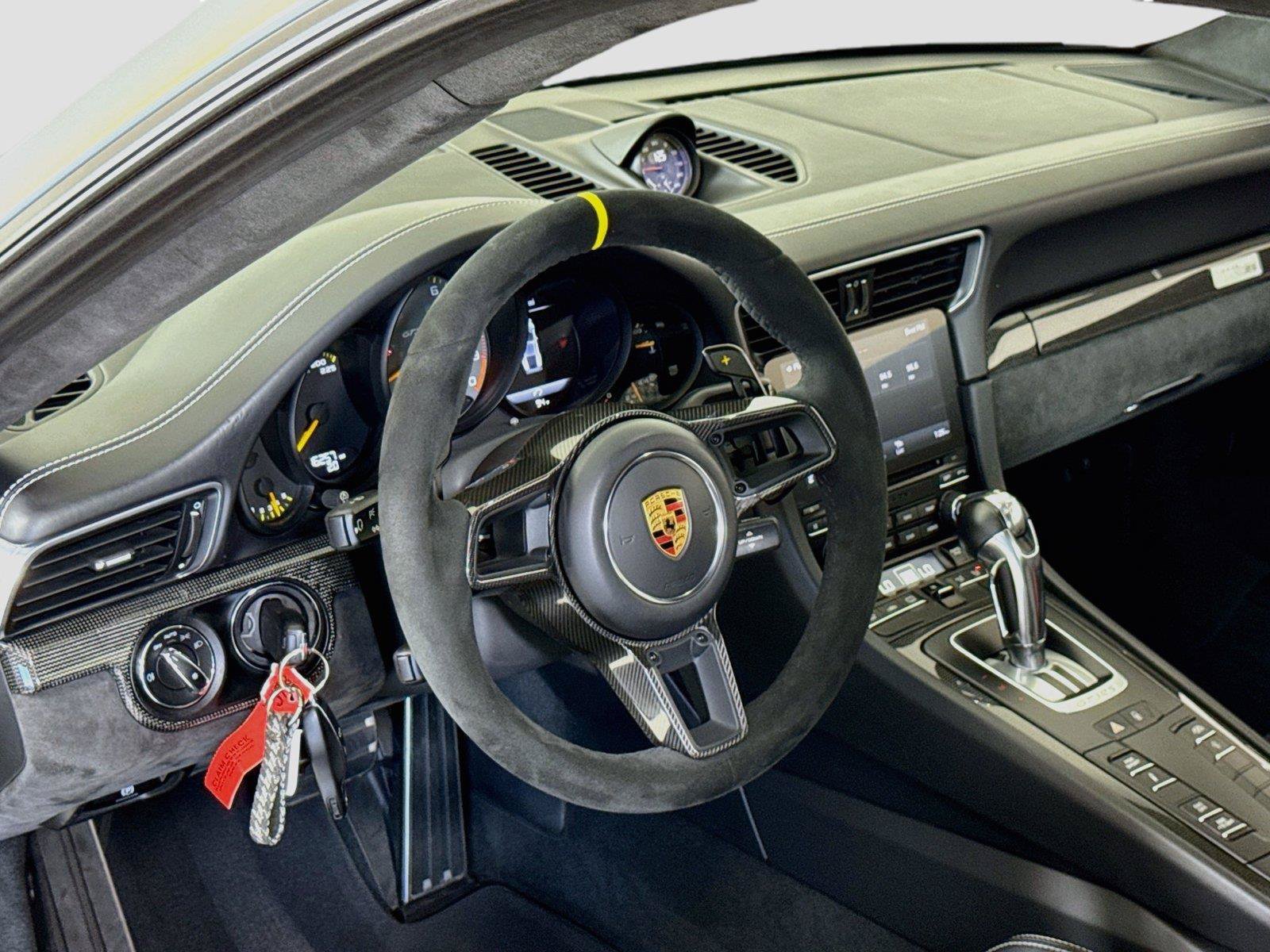 Used 2019 Porsche 911 GT3 RS w/ Weissach Package RWD image 15