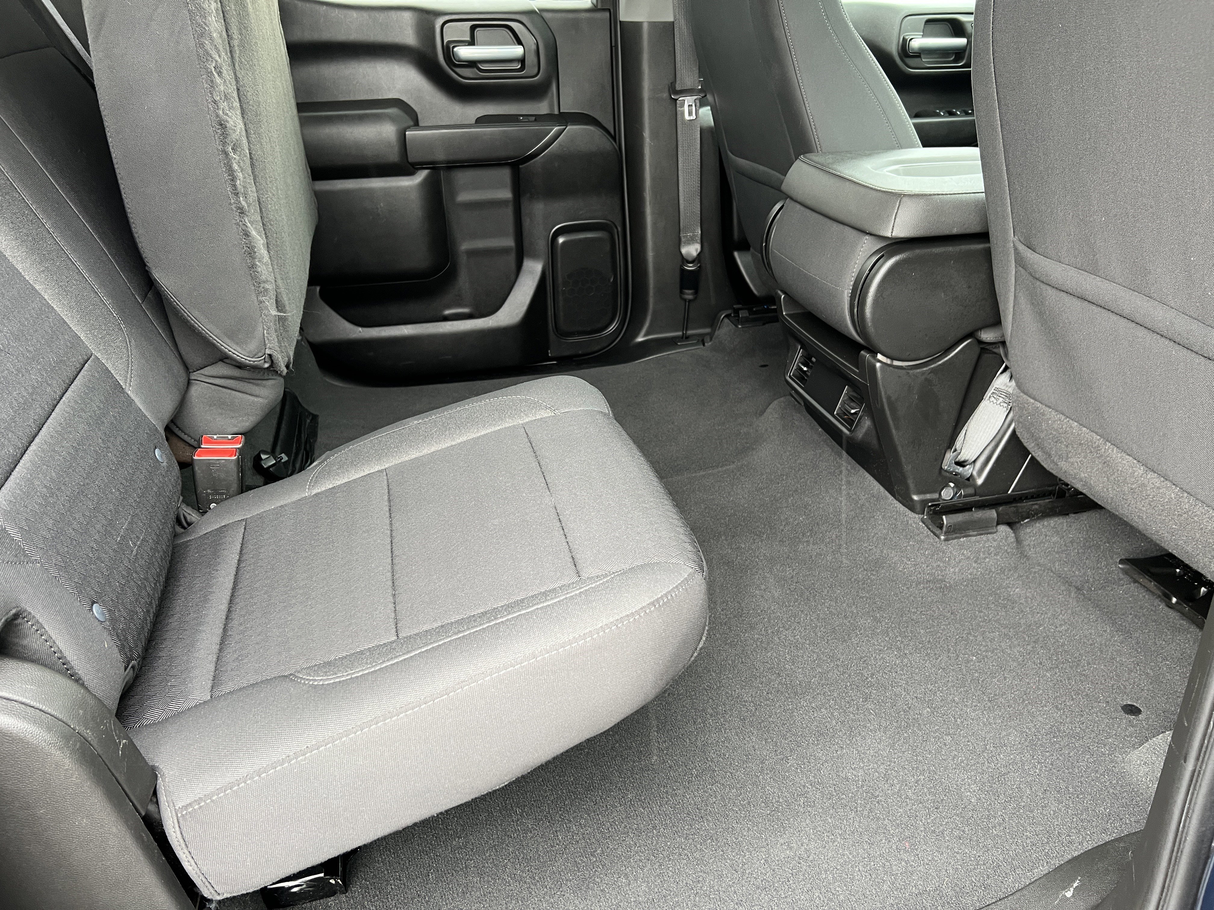 Used 2022 Chevrolet Silverado 1500 Custom image 18