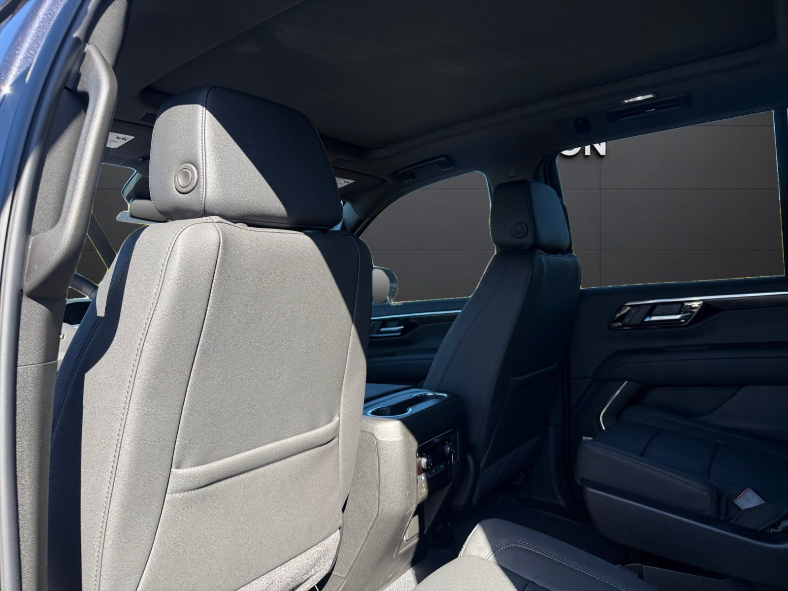 New 2027 Chevrolet Tahoe LT RWD image 12