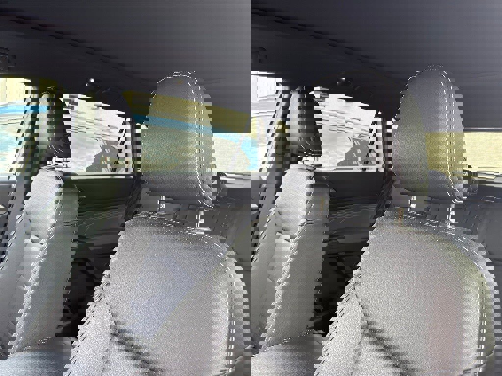 Used 2023 Volkswagen Atlas Cross Sport SE w/ Panoramic Sunroof Package image 12