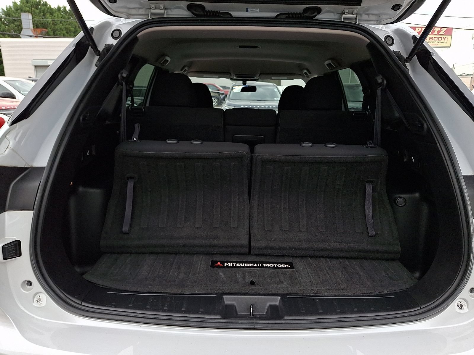 Used 2022 Mitsubishi Outlander ES AWD/4WD image 29