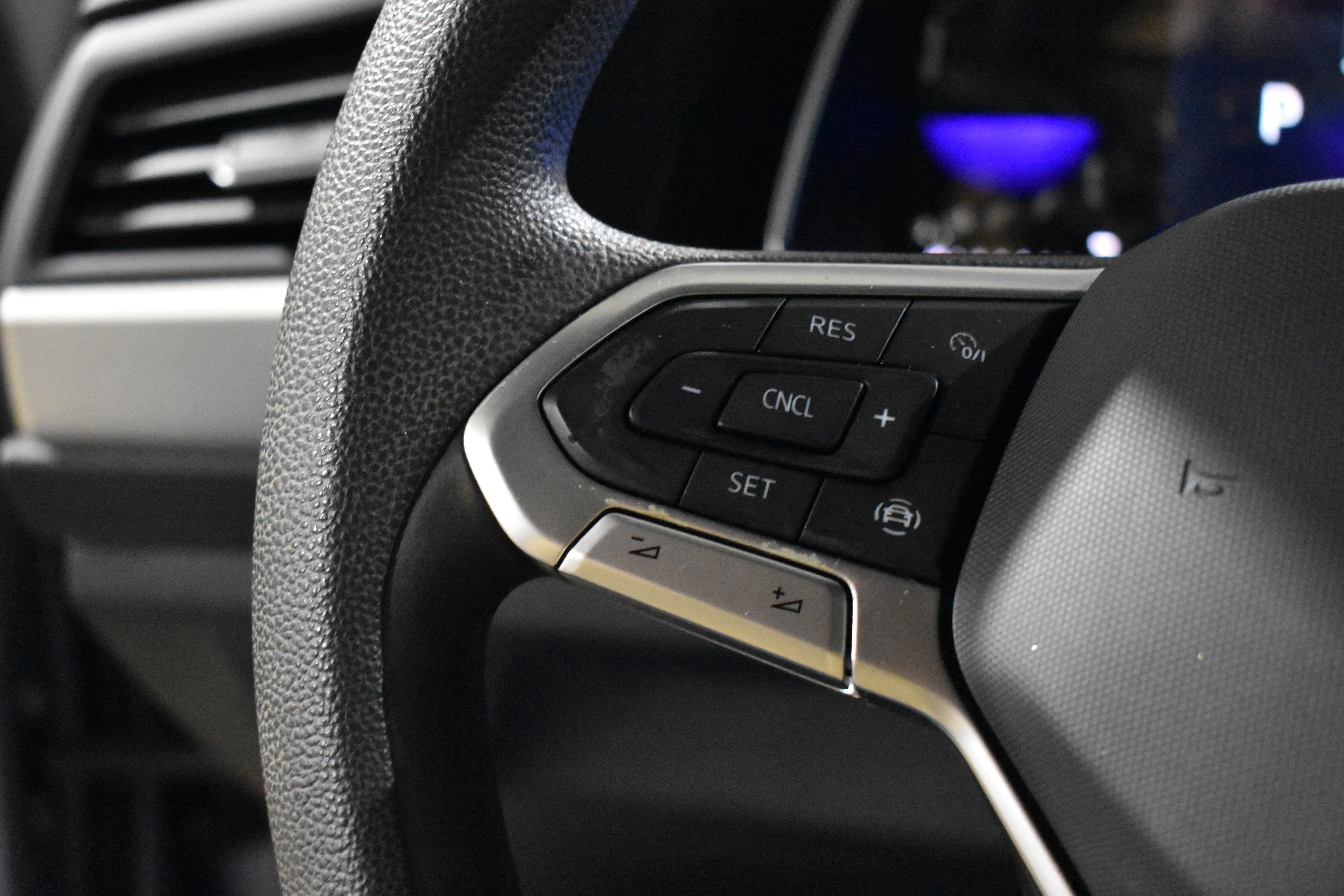 Used 2023 Volkswagen Jetta Sport image 17