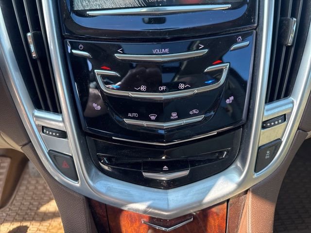 Used 2016 Cadillac SRX Luxury image 12