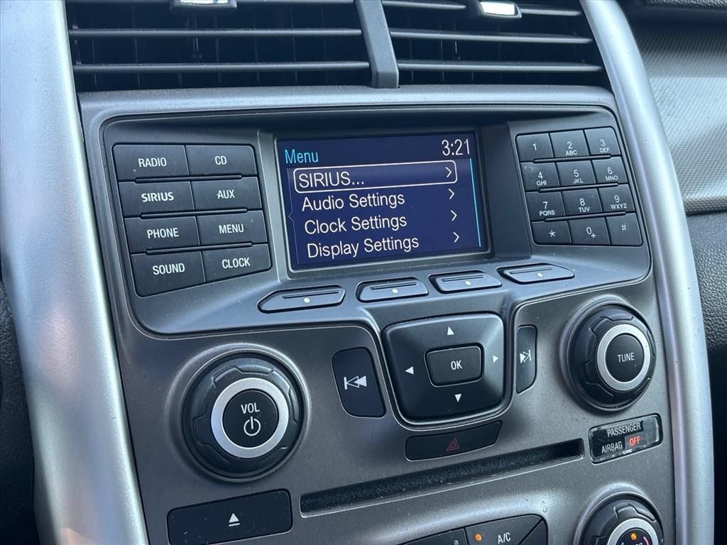 Used 2013 Ford Edge SEL FWD image 17