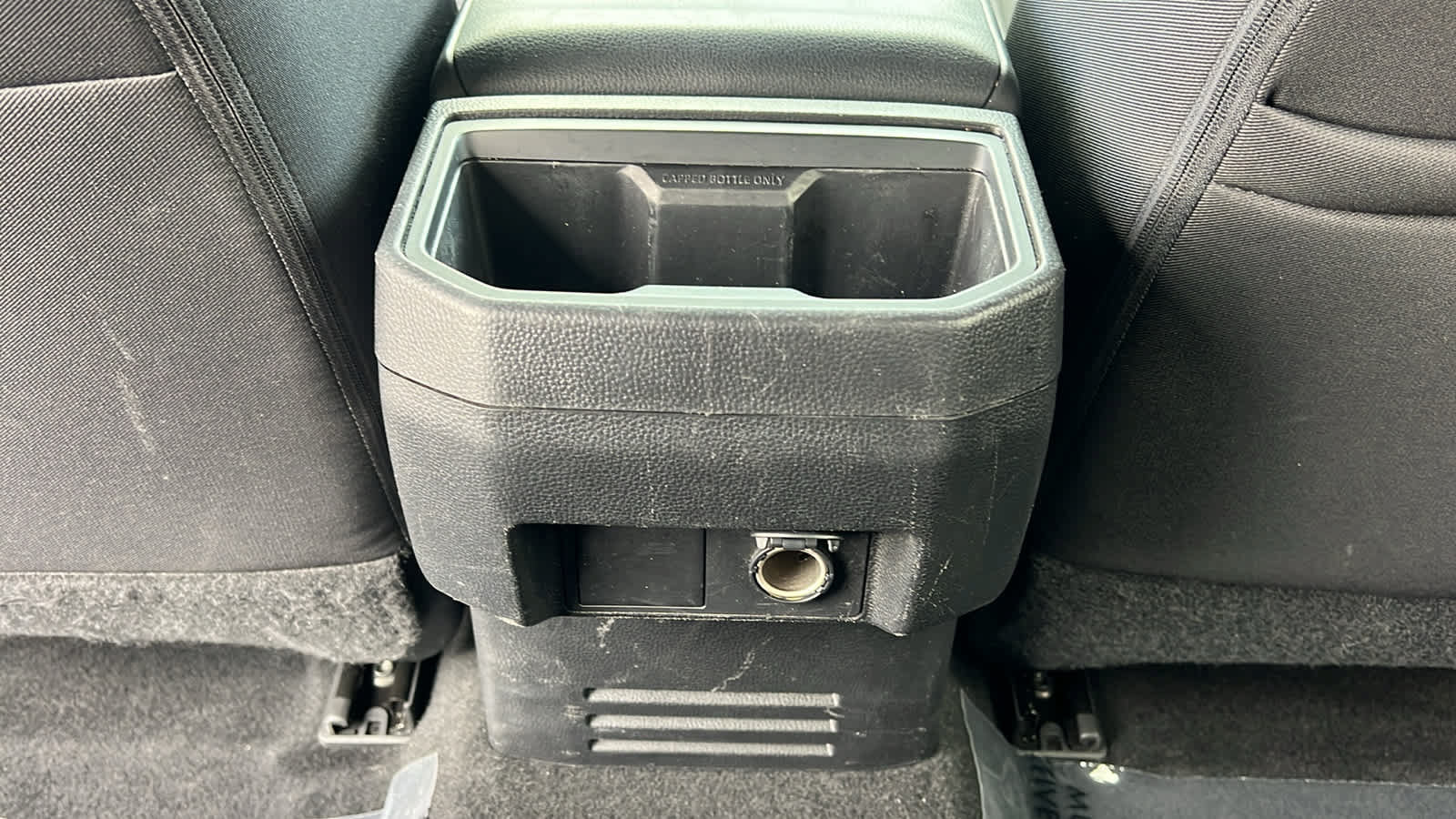 Used 2024 Toyota Tacoma SR5 AWD/4WD image 25
