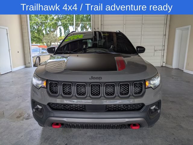 Used 2023 Jeep Compass Trailhawk AWD/4WD image 9