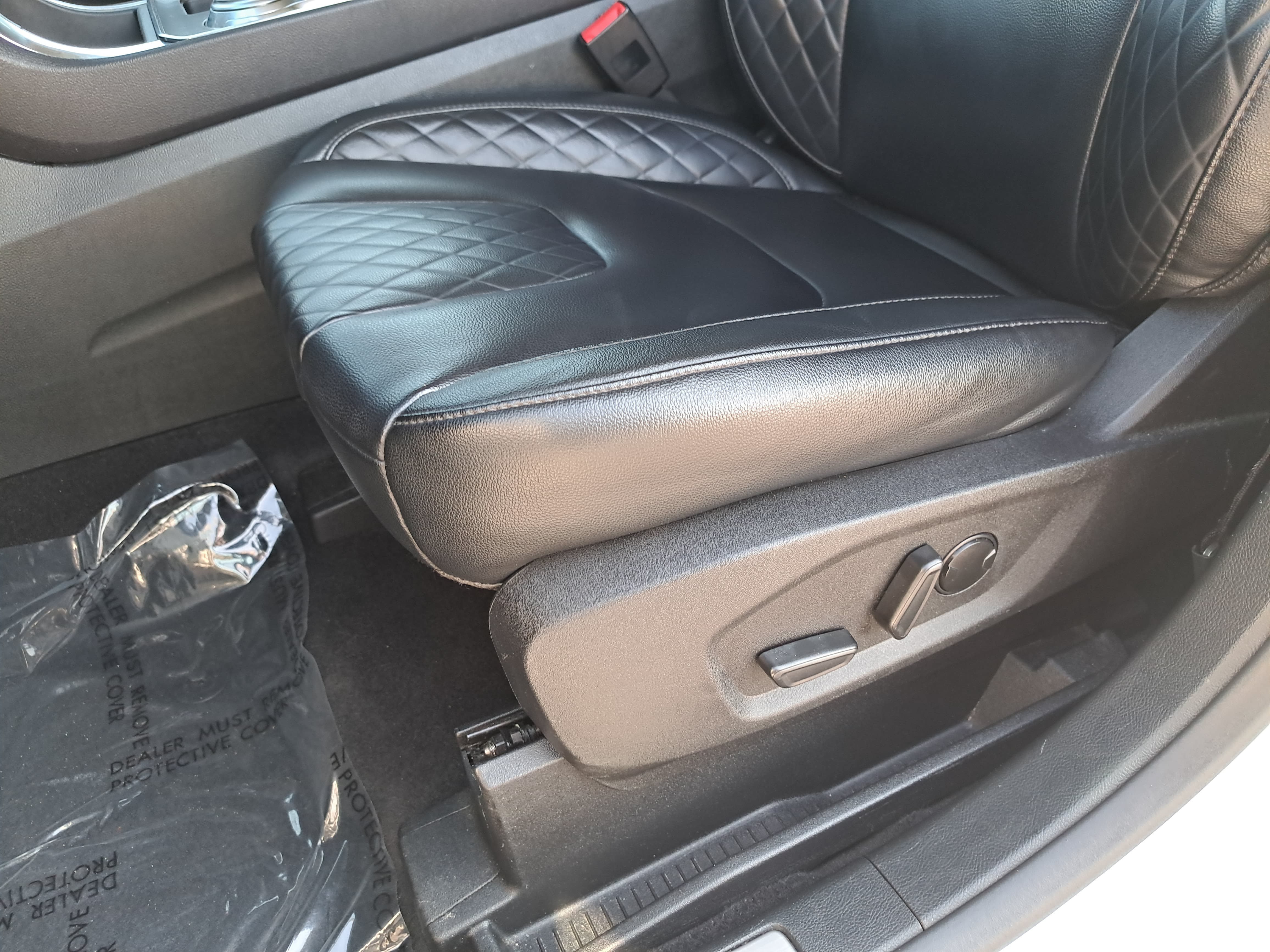 Used 2024 Ford Edge Titanium AWD/4WD image 30