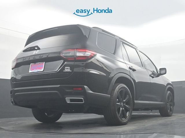 Used 2025 Honda Pilot Black Edition image 33