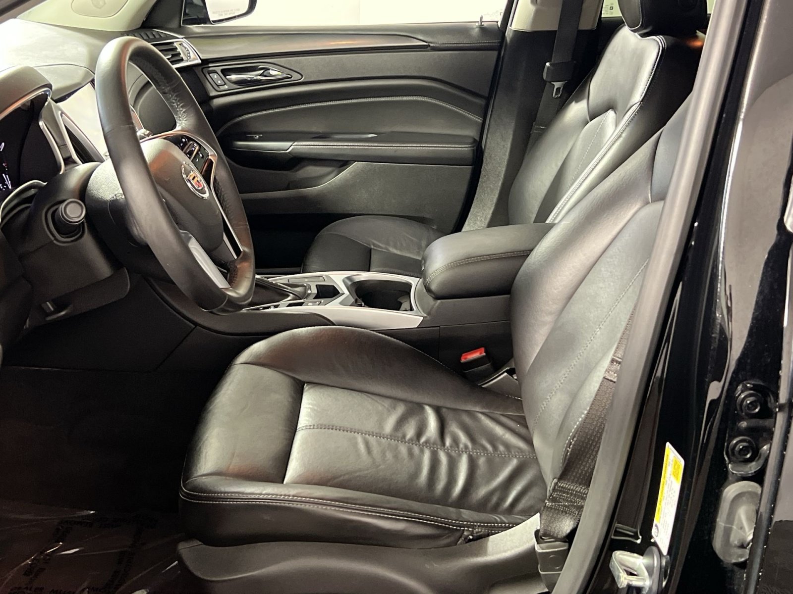 Used 2015 Cadillac SRX FWD image 14