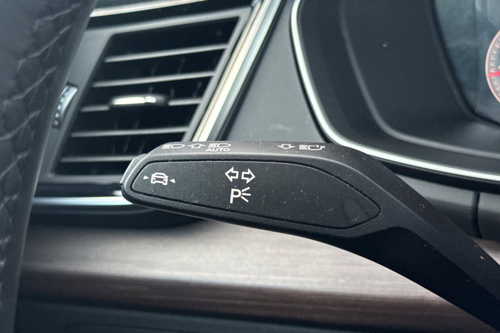 Used 2023 Audi Q5 2.0T Premium Plus image 31