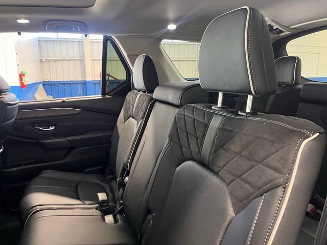 Used 2026 Honda Pilot Elite image 18