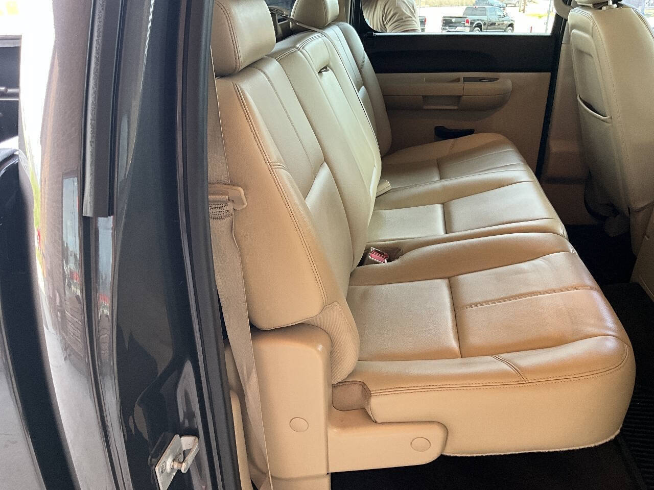 Used 2011 GMC Sierra 1500 SLE w/ Power Tech Package AWD/4WD image 13
