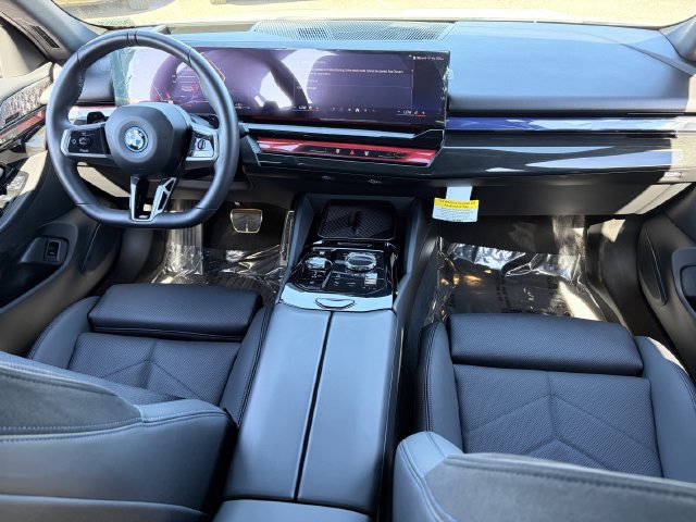 Used 2026 BMW 550e xDrive w/ Executive Package AWD/4WD image 23