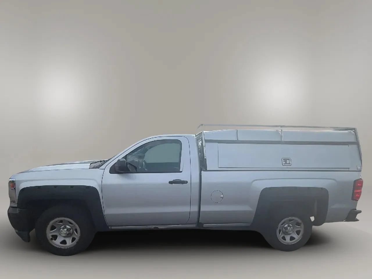 Used 2016 Chevrolet Silverado 1500 W/T RWD image 2