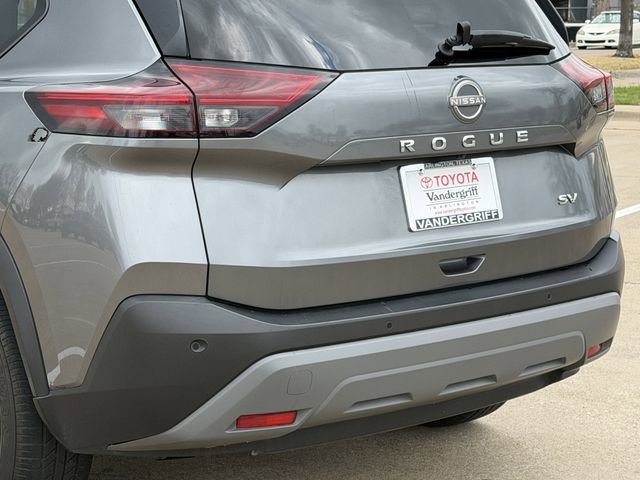 Used 2023 Nissan Rogue SV image 6