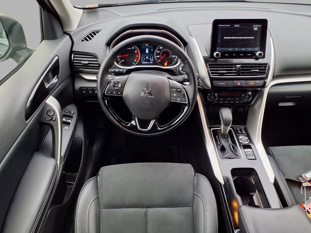 Used 2025 Mitsubishi Eclipse Cross SE image 4