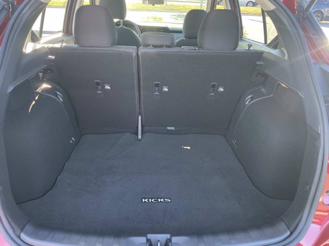 Used 2021 Nissan Kicks SV FWD image 8