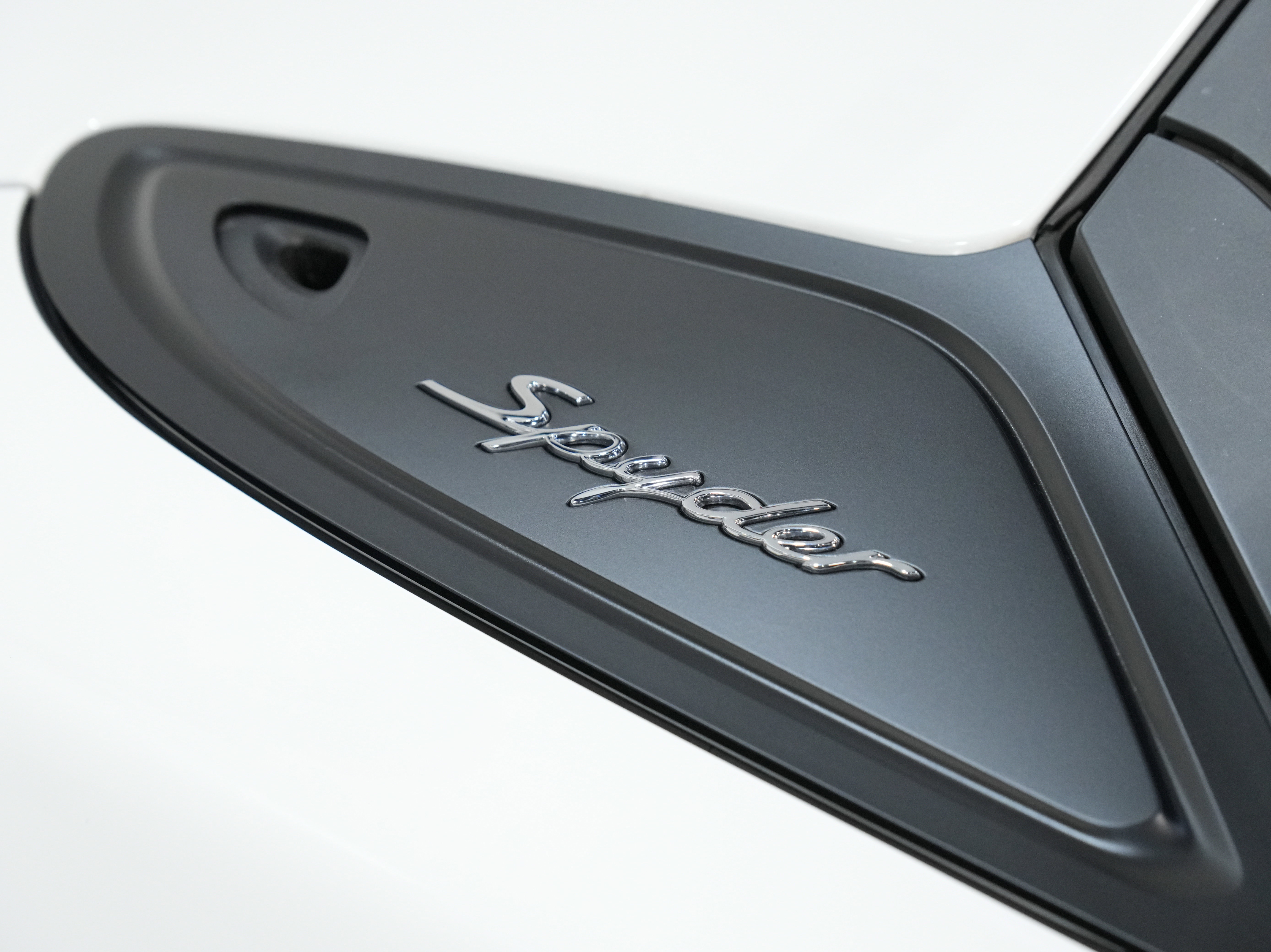 Used 2021 Porsche 718 Boxster Spyder image 16