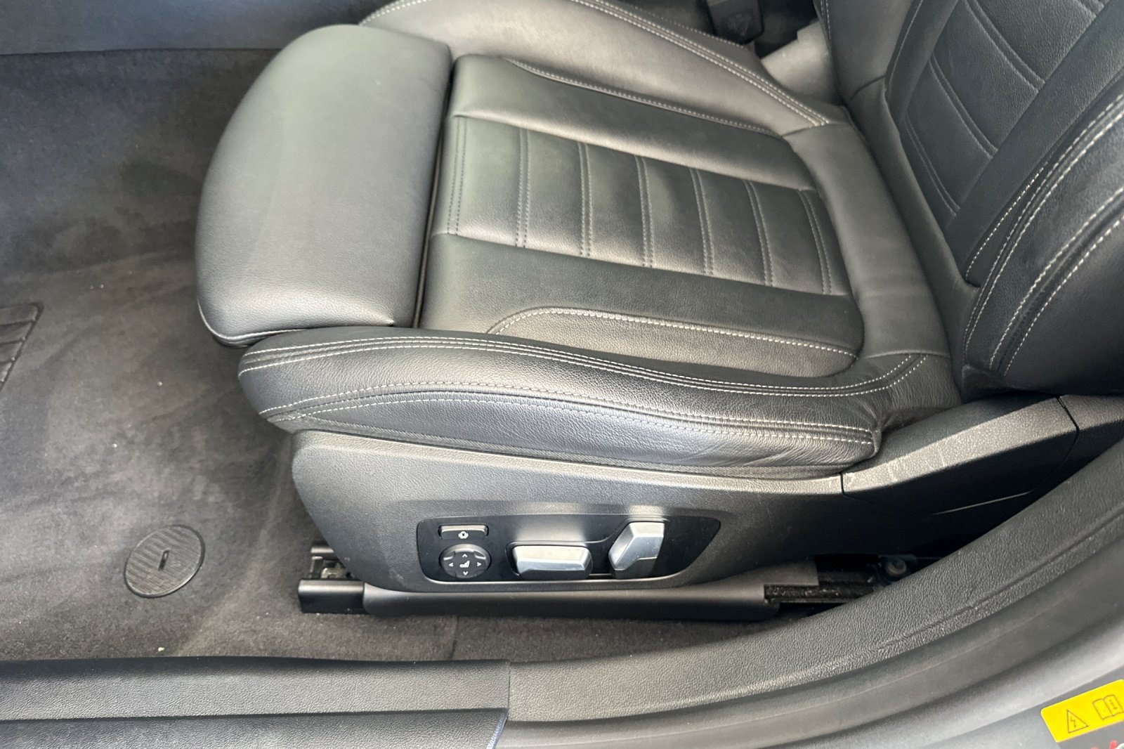 Certified 2023 BMW i4 eDrive35 w/ Premium Package RWD image 15