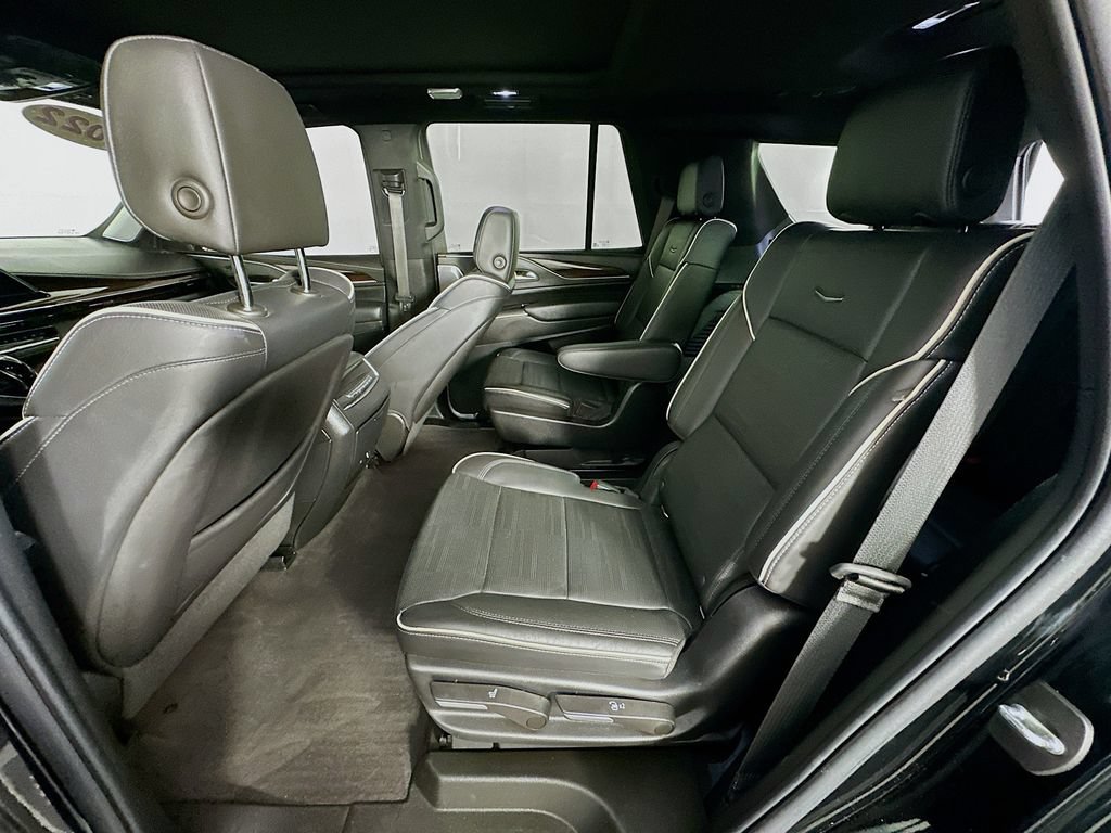 Used 2022 Cadillac Escalade Premium Luxury w/ Performance Package AWD/4WD image 34