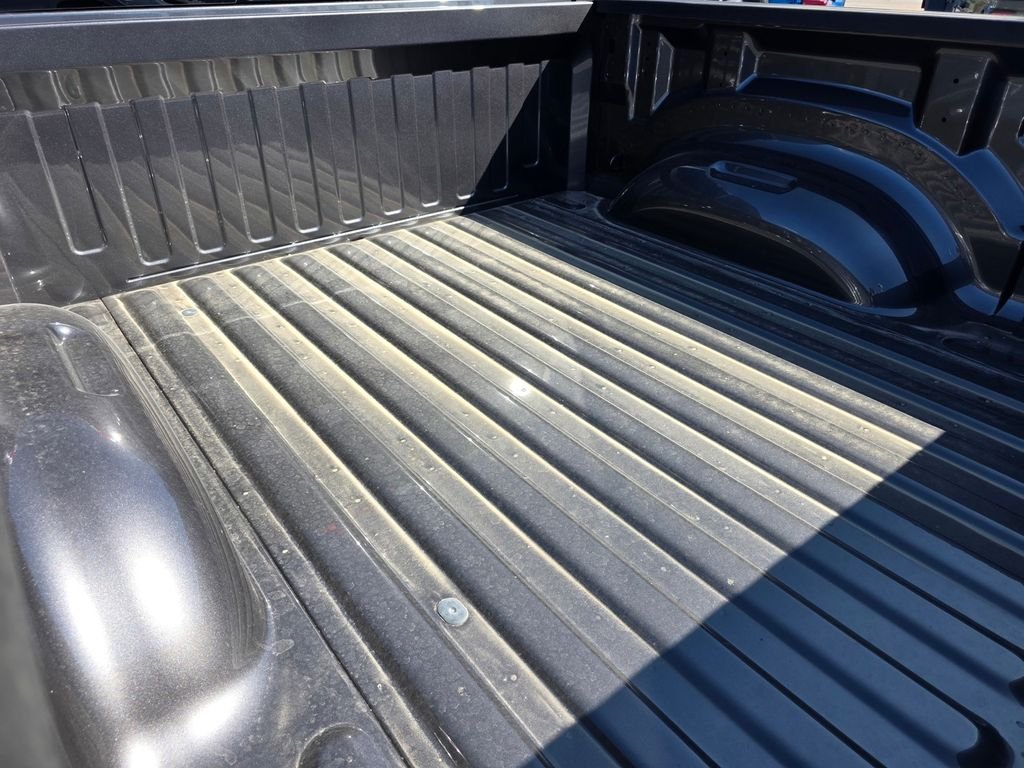 New 2026 RAM 1500 Laramie w/ Sport Appearance Package AWD/4WD image 11