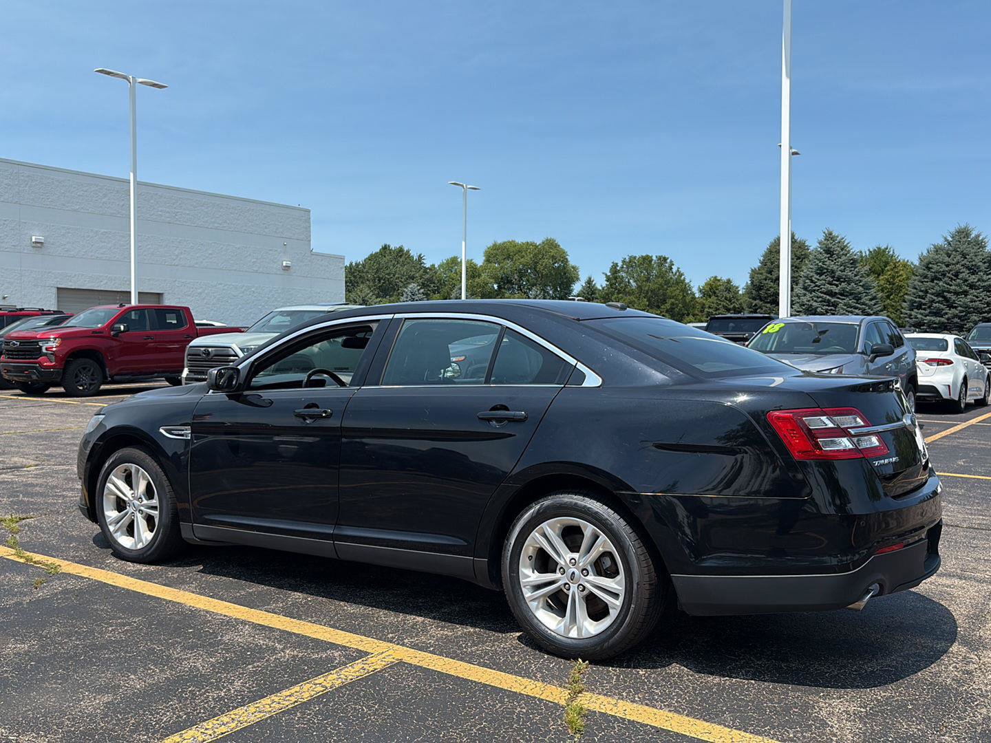 Used 2016 Ford Taurus SEL FWD image 26