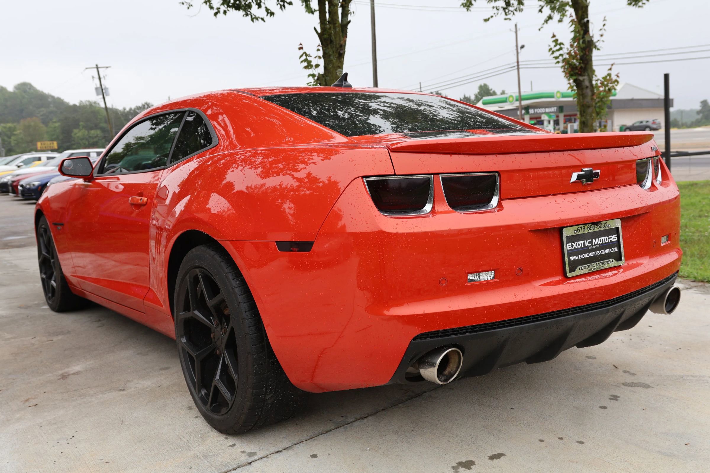 Used 2013 Chevrolet Camaro SS w/ Rear Vision Package image 3