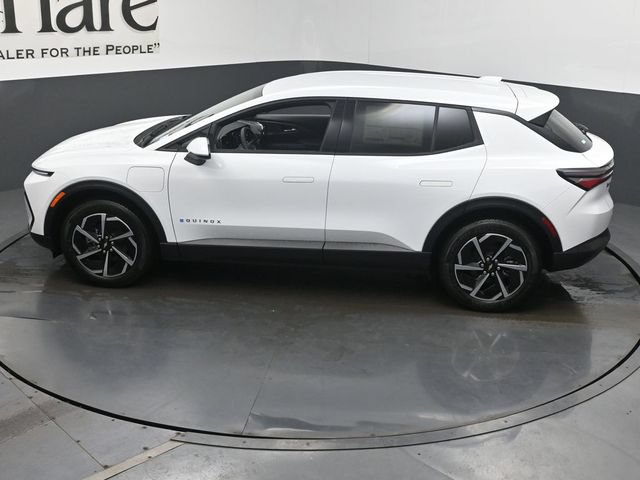 New 2026 Chevrolet Equinox EV LT FWD image 21