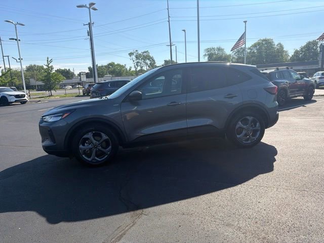 Used 2025 Ford Escape ST-Line FWD image 20