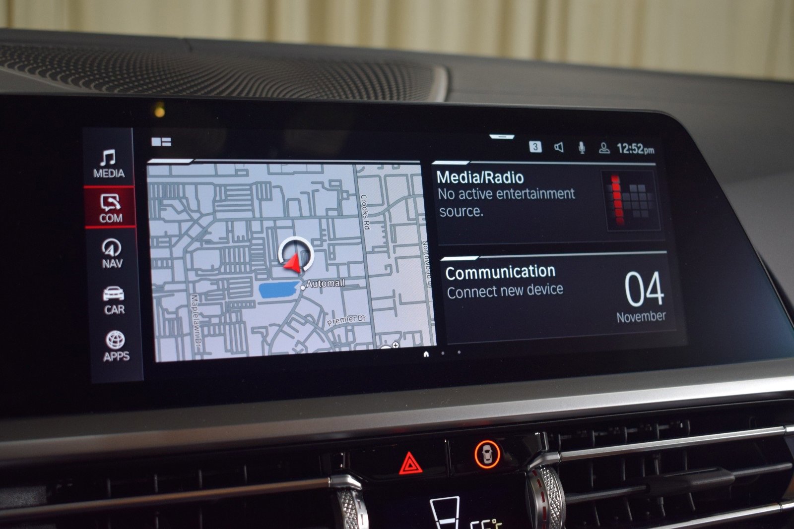 Used 2023 BMW M4 Coupe w/ M Driver's Package image 28