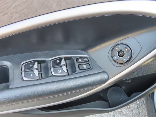 Used 2015 Hyundai Santa Fe Sport AWD/4WD image 15