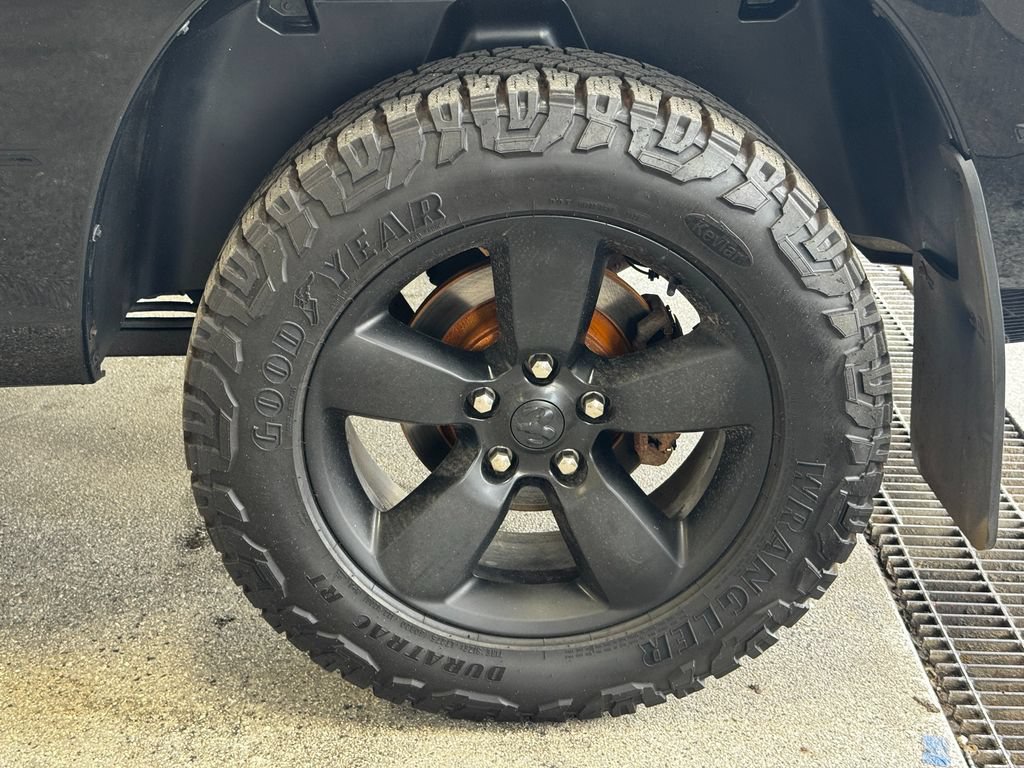 Used 2019 RAM 1500 Express w/ Wheel & Sound Group AWD/4WD image 25