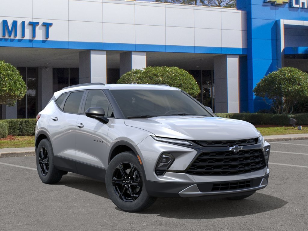 New 2026 Chevrolet Blazer LT w/ Midnight/Sport Edition FWD image 7
