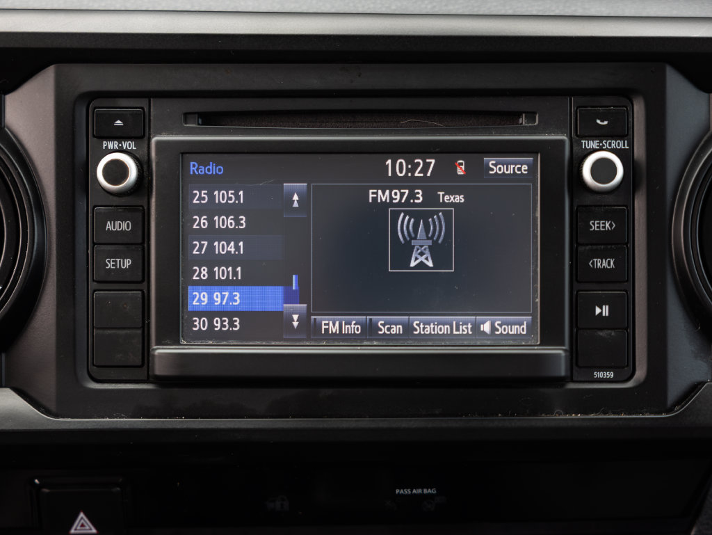Used 2018 Toyota Tacoma SR w/ SR Convenience Package AWD/4WD image 19