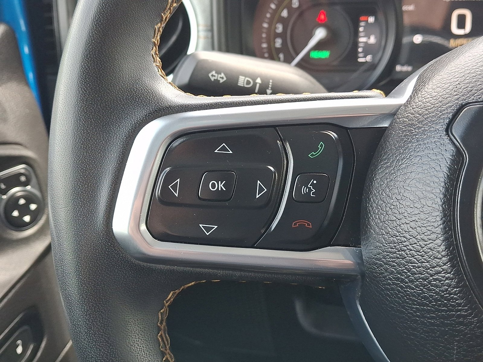 Used 2024 Jeep Wrangler Unlimited Sahara AWD/4WD image 19